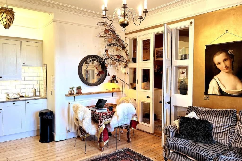 Holyrood Park: Lush & Arty 2 Double Bed Flat Lejlighed EDI Eksteriør billede